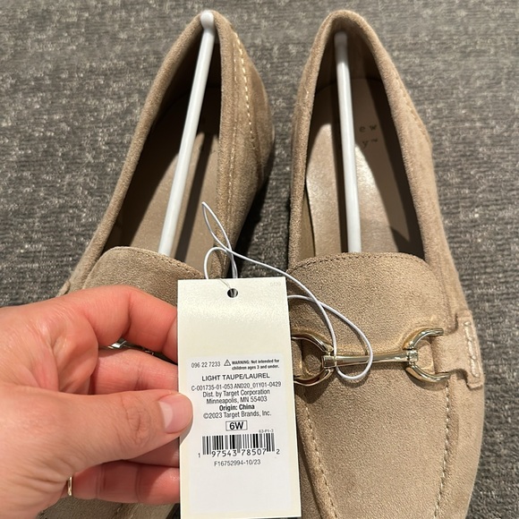 NWT Women's Laurel Loafer Flats - A New Day T™
Light Taupe 6W - Picture 6 of 6